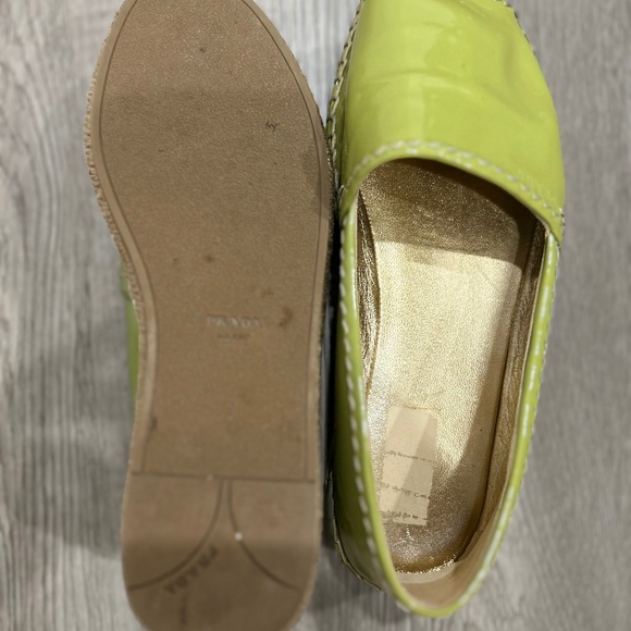 Shoes - Picture 1 of 4